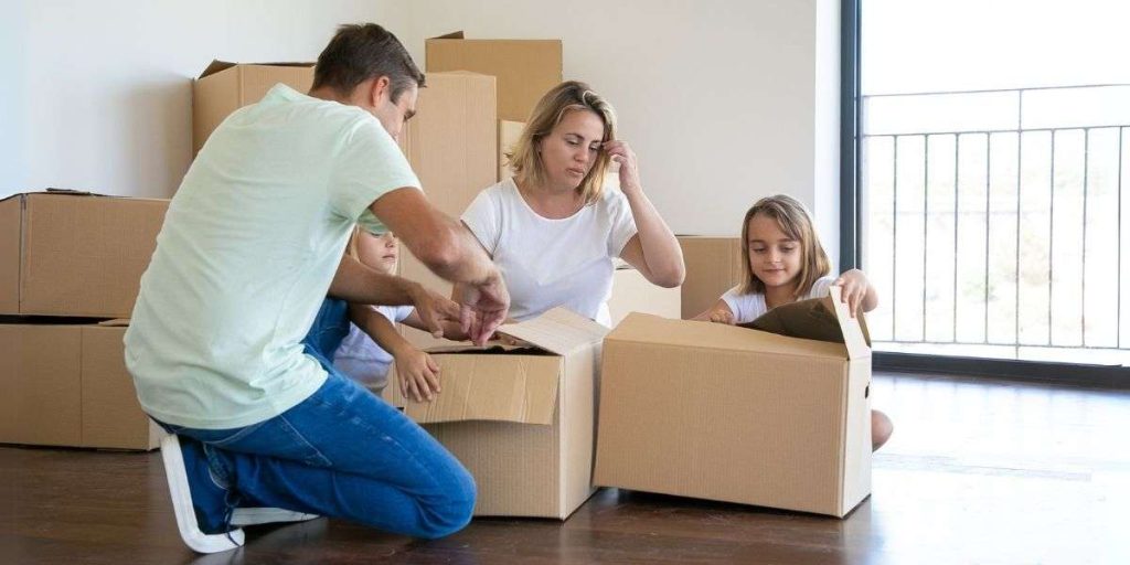 how to avoid moving scams