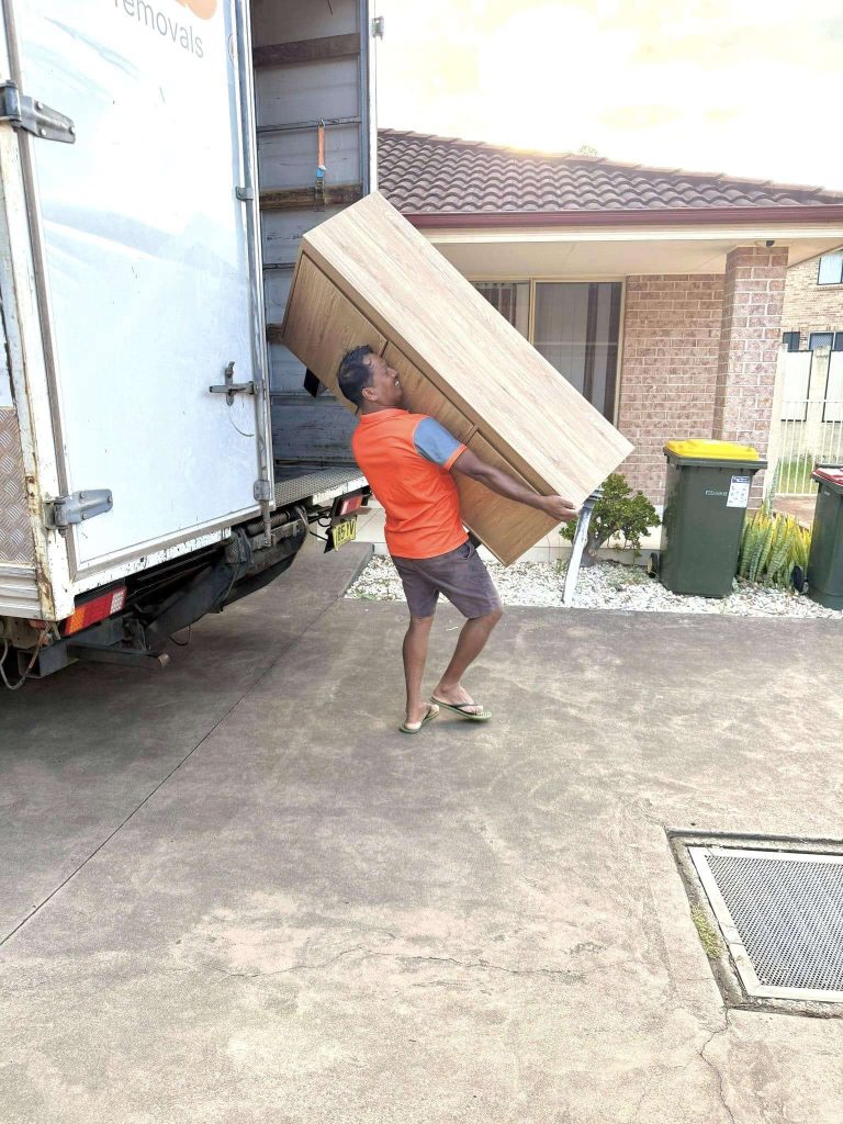 top removals services in Quakers hill