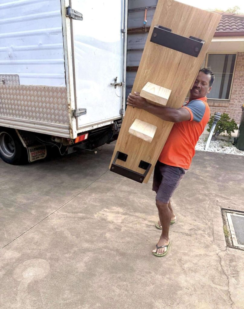 badgerys creek removalists